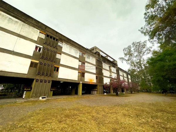 Departamento en Av. Hipolito Yrigoyen