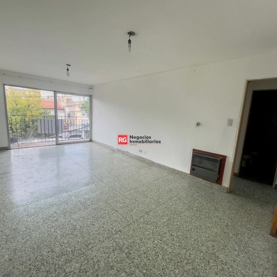Departamento en Avenida Belgrano al 900