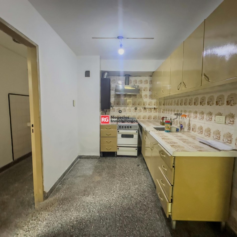 Departamento en Avenida Belgrano al 900