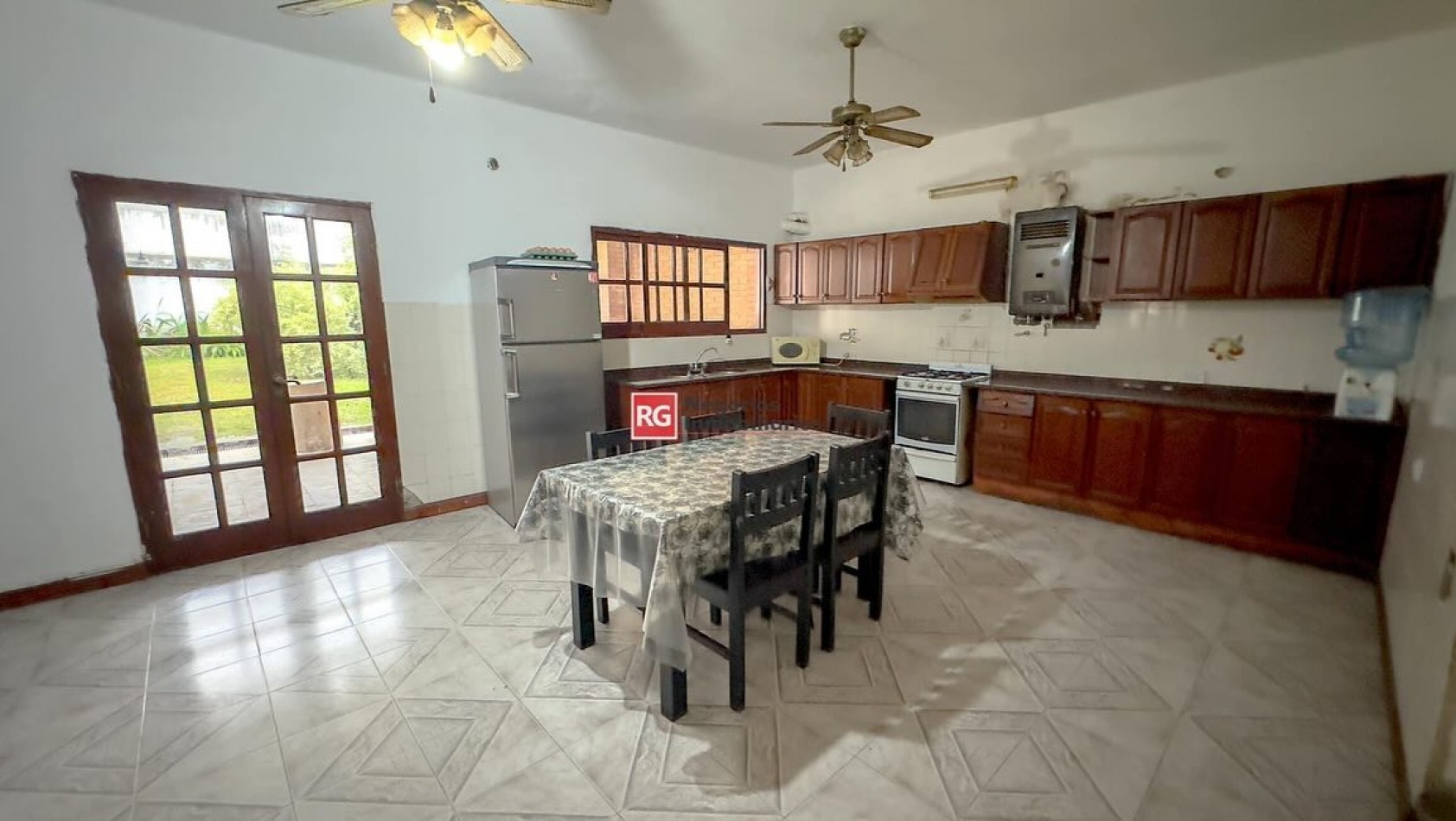 Casa de 6 en Pje. Abreu