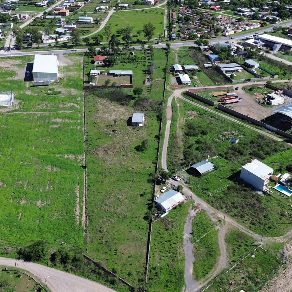 VENTA - lote de 9988 mts sobre ruta 51