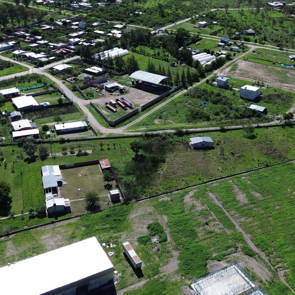 VENTA - lote de 9988 mts sobre ruta 51
