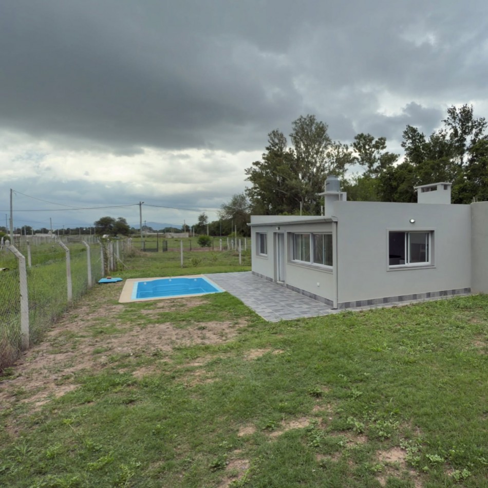 Casa con terreno en las Estufas