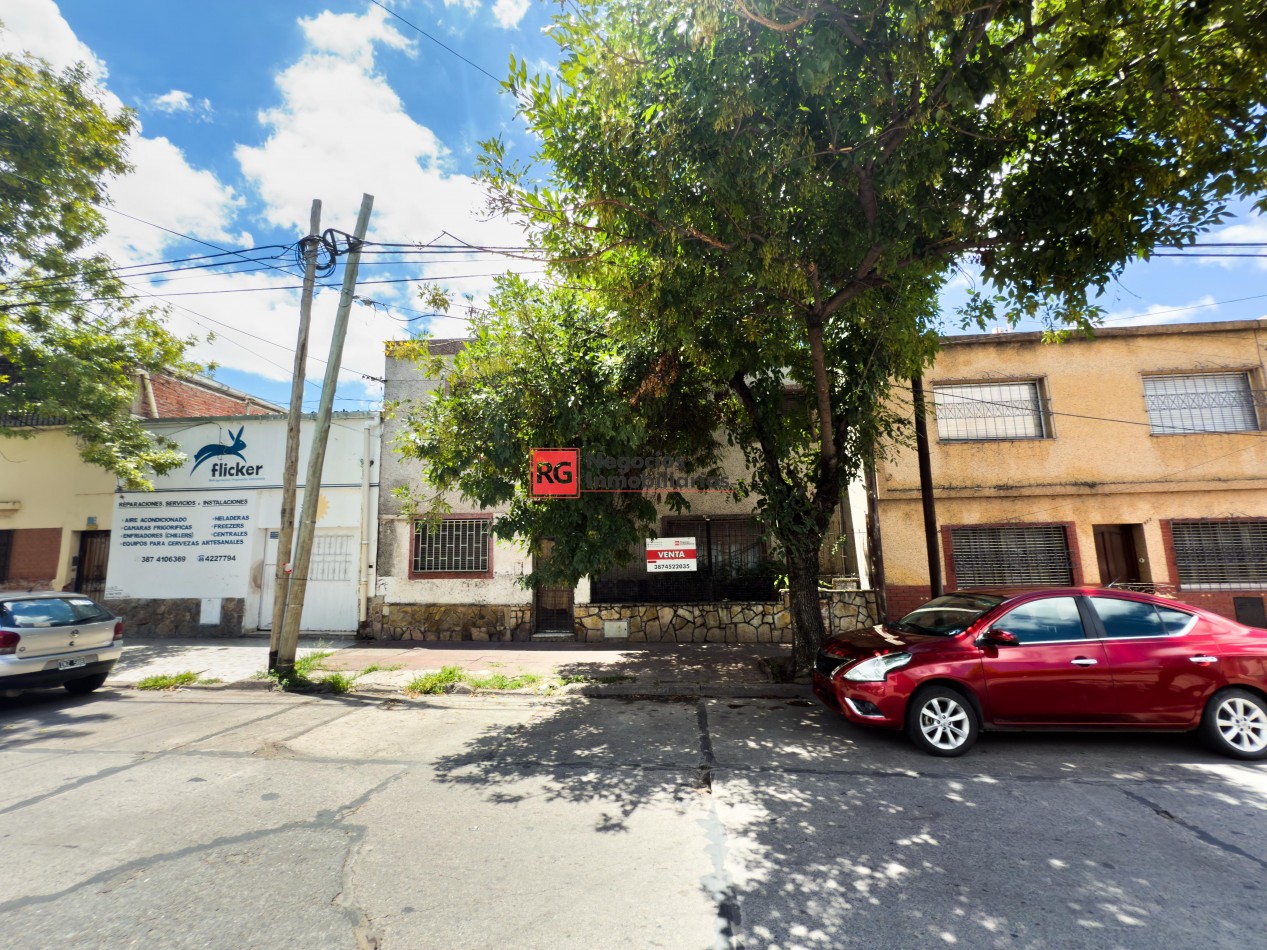 Casa a reciclar en calle Junin al 400