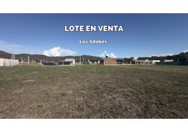 LOTE DISPONIBLE EN LOS ADOBES 